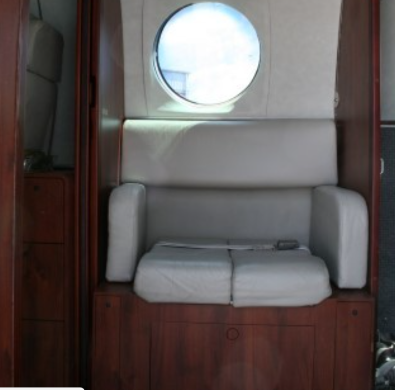 1981 BEECHCRAFT KING AIR B100 -10